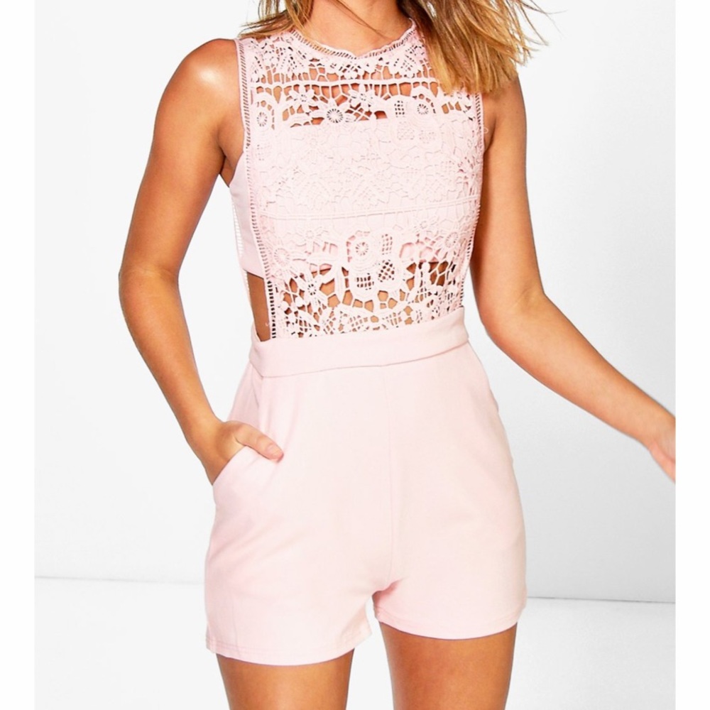Boohoo crochet playsuit in blush NWT